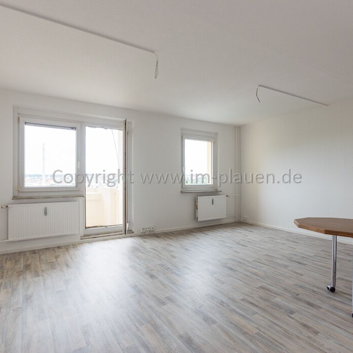 ab 01.11.2024 - 3 Zimmerwohnung mit Balkon in Plauen Chrieschwitz - Neu renoviert - Photo 1