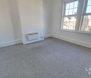 Wellesley Road, Clacton-on-sea, CO15 - Photo 2