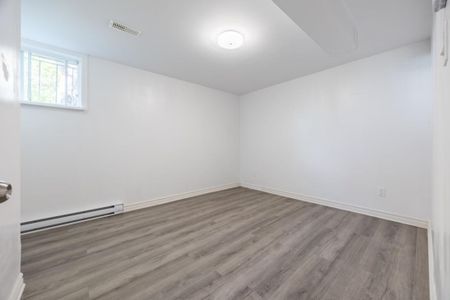 Maison de plain-pied à louer - Brossard (Noms de rues (P)) Maison de plain-pied à louer - Brossard (Noms de rues (P)) - Photo 4