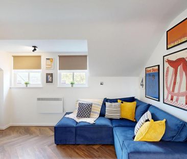 3 bedroom flat to rent - Photo 1