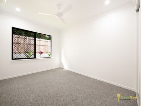 NEAR NEW Feel Good Stunning Family Home in Prime Suburb!! - Photo 4