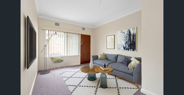 Quiet Ground Floor Unit | West Wollongong - Photo 1