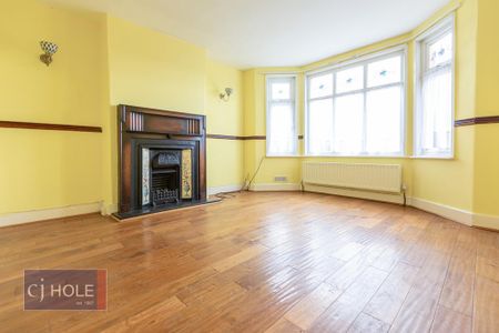 3 bedroom semi-detached house to rent - Photo 3