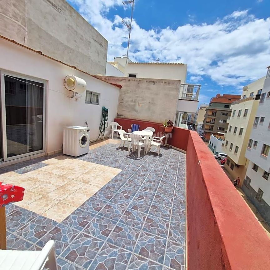 For Rent in Las Galletas: 2-Bedroom Apartment - Photo 1