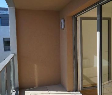 Location Appartement 1 pièce 30m² VELIZY VILLACOUBLAY 78140 - Photo 4