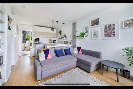 2 Bed Flat, Hopton Street, SE1 - Photo 2