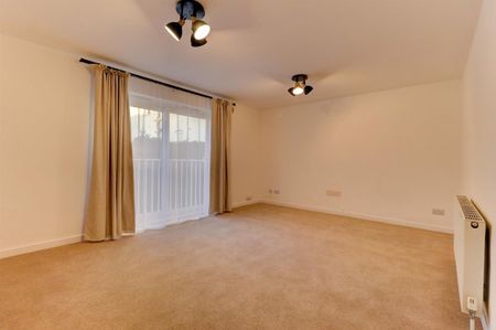 2 BED Apartment To rent - Photo 2