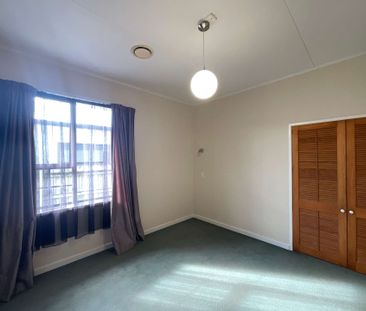 MOVE IN NOW! THREE BEDROOMS IN FITZROY - Photo 6