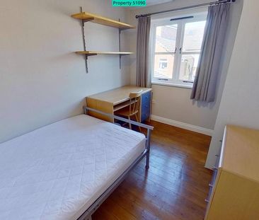 6 bedroom end of terrace house to rent - Photo 5