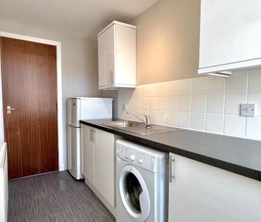 1 bedroom flat to rent - Photo 6
