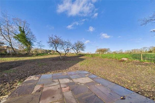 Farm Lane, Mortimer West End, Reading, Hampshire, RG7 - Photo 1