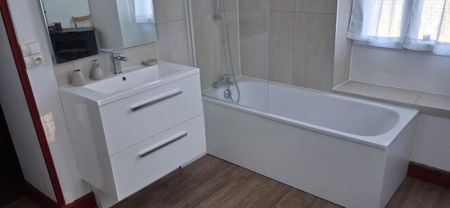Location Appartement 5 pièces 157m² ST LAURENT D ARCE 33240 - Photo 5