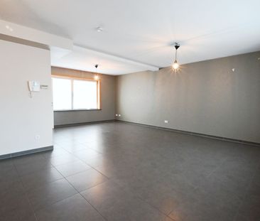 Ruim appartement te Ardooie! - Photo 2