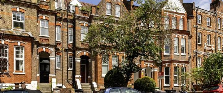 Modern Apartment - Photo 1