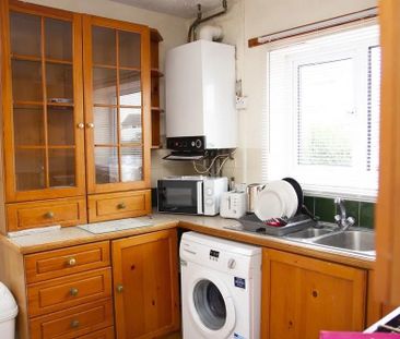 1 bedroom in a house share to rent - Photo 6
