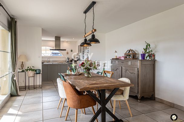 Superbe villa, 5 chambres, garage et piscine - Photo 1