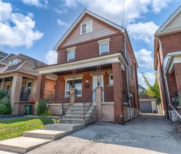 39 CONNAUGHT AVENUE N - Photo 1