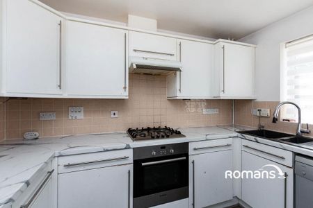 3 bedroom semi-detached house to rent - Photo 5