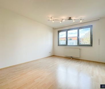 OBERLAA - CHARMANTE 3-ZIMMER-WOHNUNG MIT LOGGIA IN TRAUMHAFTER GRÜN... - Photo 6
