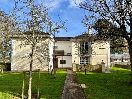 14c Lesley Heights, Glassillan Grove, Greenisland, BT38 8TB - Photo 2