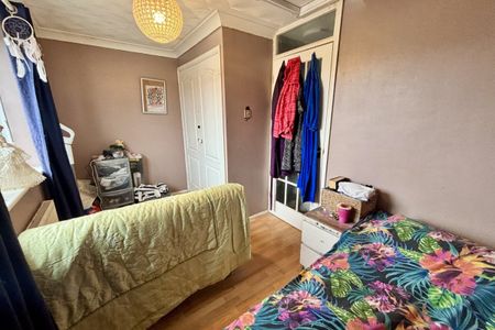 Shelley Way - Photo 3