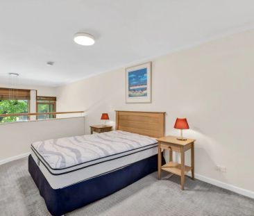 Stylish Fully Furnished Loft Apartment in the Heart of Manuka - Photo 5