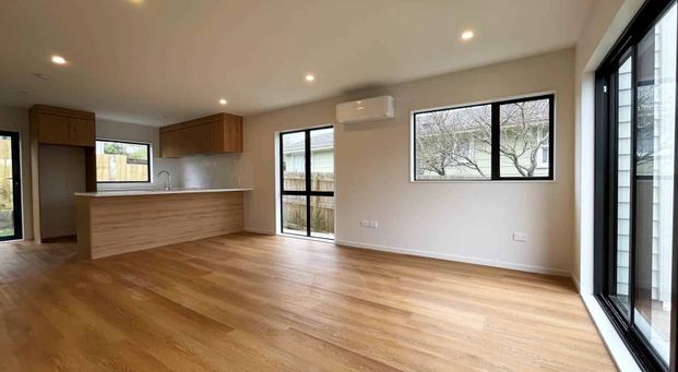 Modern living in New Lynn - Photo 1