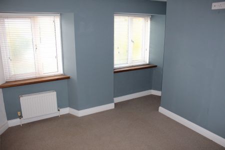 2 bed House - To Let - Photo 3