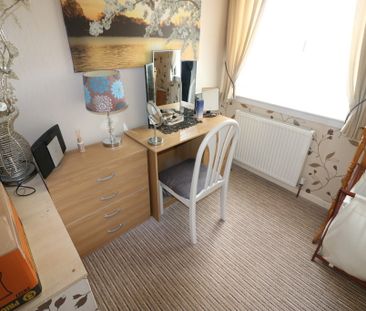 Lowland Close, Off Astral Way, Sutton - Photo 3