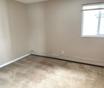 2 Bedroom for rent on 2nd floor in Riverside Meadows! - Photo 4