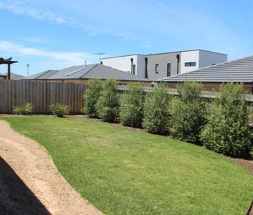 12 Tannin Way, Waurn Ponds - Photo 6