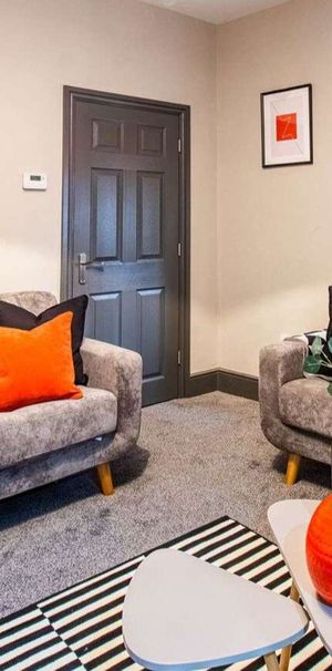 Rock Street Room 4 - Photo 1