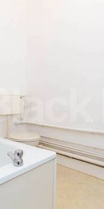 2 bedroom located only a short walk to Crouch End Broadway - Photo 4