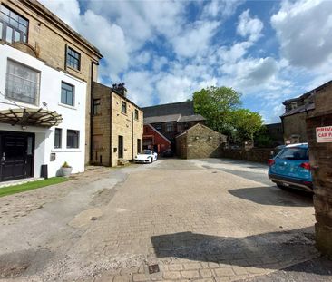 Queens Apartments, 1 Bank Street, Rawtenstall, Rossendale, BB4 - Photo 3