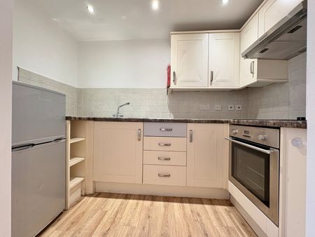 1 bedroom apartment to rent - Photo 2