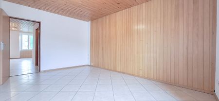 3.5 room apartment on the 2nd floor - Elevator - In the heart of Ste-Croix - Photo 3