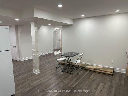 For Lease - 640 Farwell Crescent, Mississauga, Ontario - Photo 3