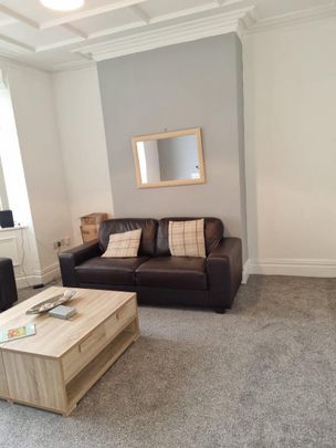 House share to rent - Photo 1