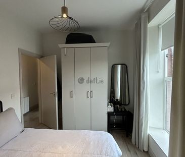 Apartment to rent in Cork, Centre - Photo 1