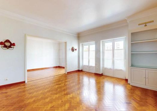 Apartamento T3 em Lisboa