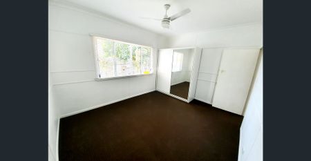 SCARBOROUGH 5 BEDROOM HOME -18 MONTH LEASE - 6 MONTHS AT $750 THEN 12 MONTHS AT $800! - Photo 2