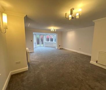 3 bedroom bungalow to rent - Photo 1