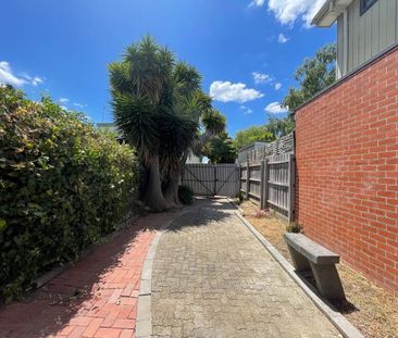 Victorian Delight - Photo 6