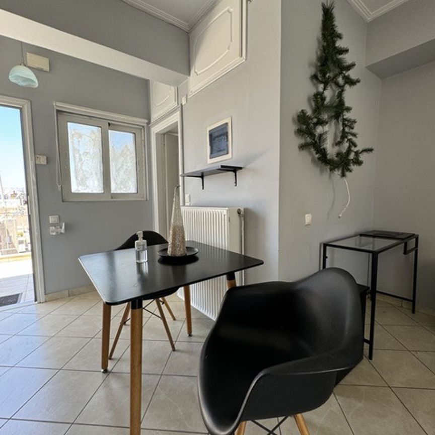 Ενοικίαση κατοικίας, 30 τ.μ., Ταύρος Αττικής, 400 € - Photo 1