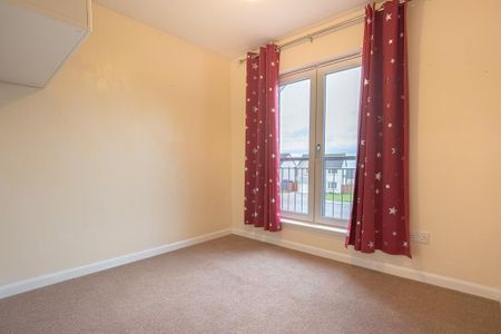 4 bedroom detached house to rent - Photo 4