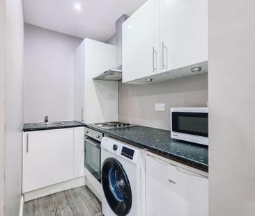 Studio to rent - Photo 3