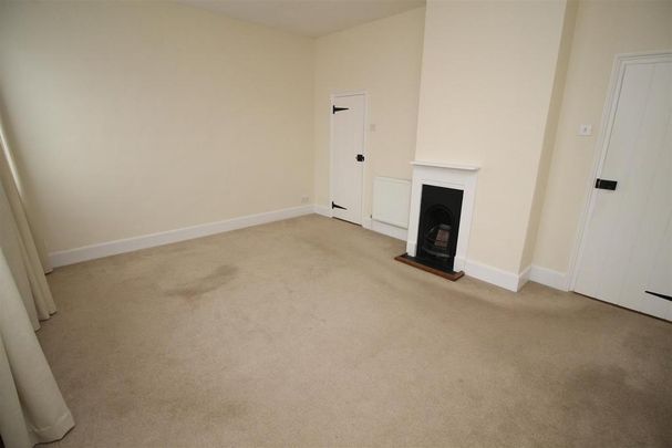 2 bedroom detached house to rent - Photo 1