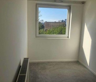 Otho Court, Brentford Dock, TW8 - Photo 3