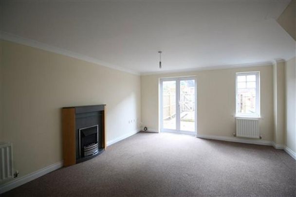 4 bedroom house to rent - Photo 1