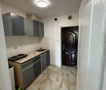 Garsoniera de inchiriat, etaj 1 - Fotografie 2